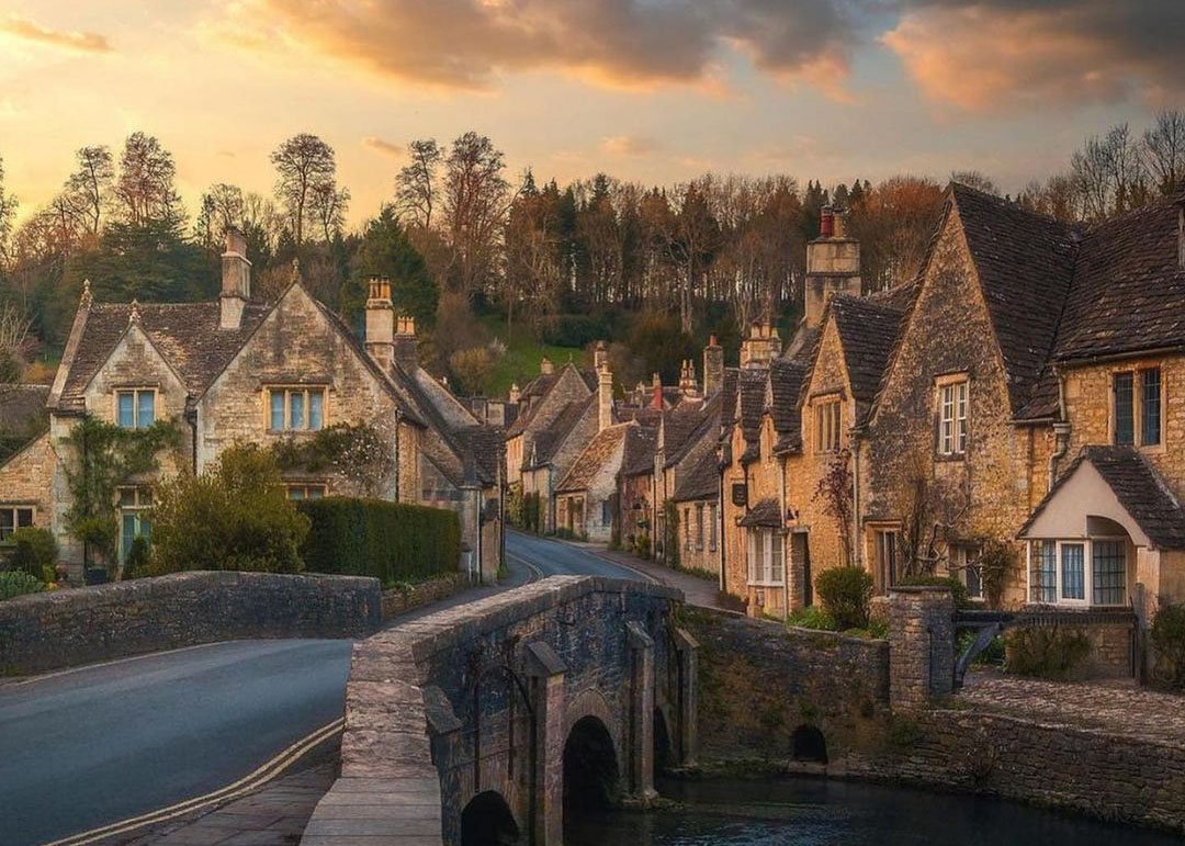 Cottages on the countryside by @cumacevikphoto